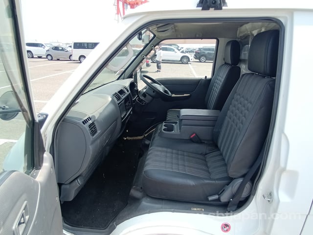 2017 MAZDA BONGO VAN DX
