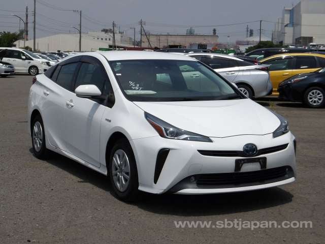 2021 TOYOTA PRIUS S