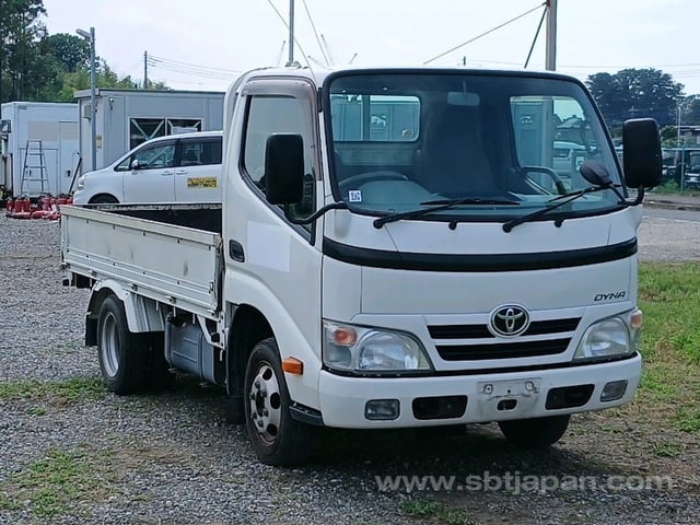 2012 TOYOTA DYNA 1.35t FLAT BODY