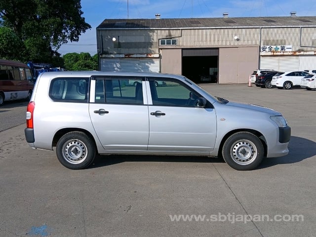 Toyota Succeed 2018 photo 5