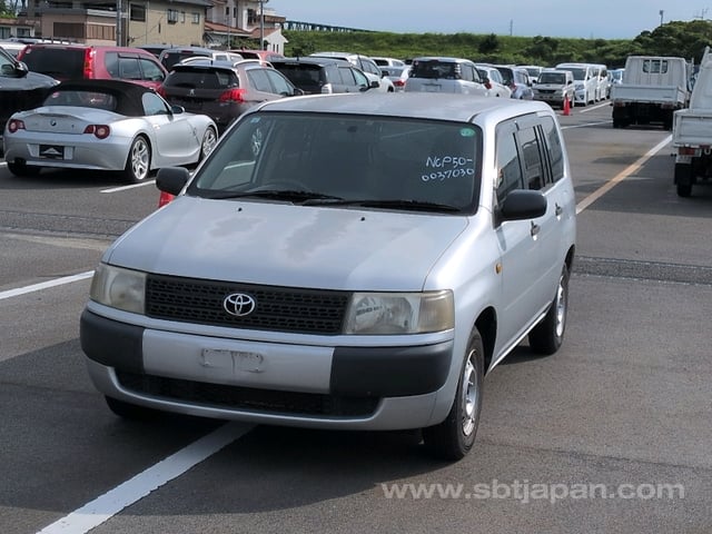 Toyota Probox Van 2004 photo 2