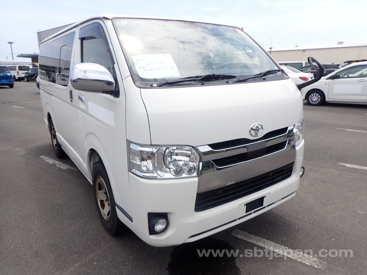 2019 Toyota Regiusace, photo 1 of 1