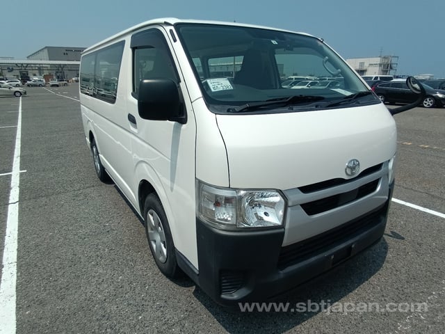 2021 TOYOTA HIACE VAN DX