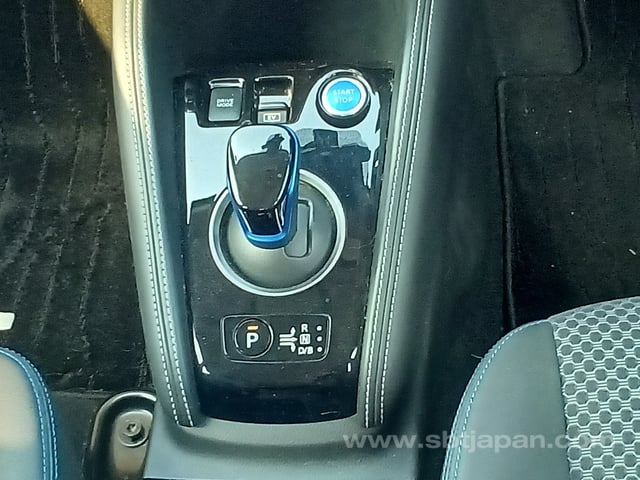2021 NISSAN KICKS X