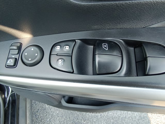 2021 NISSAN KICKS X