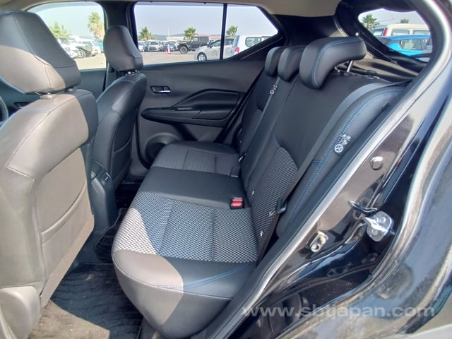 2021 NISSAN KICKS X
