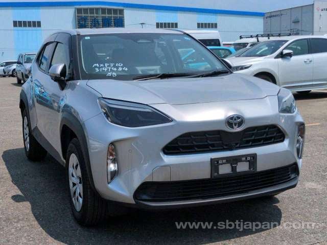 2024 TOYOTA YARIS CROSS HYBRID U