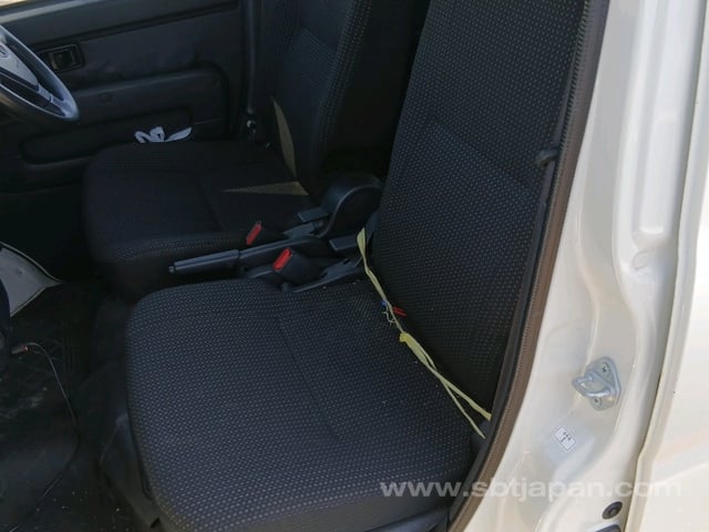 2019 TOYOTA PIXIS VAN DELUXE SA3