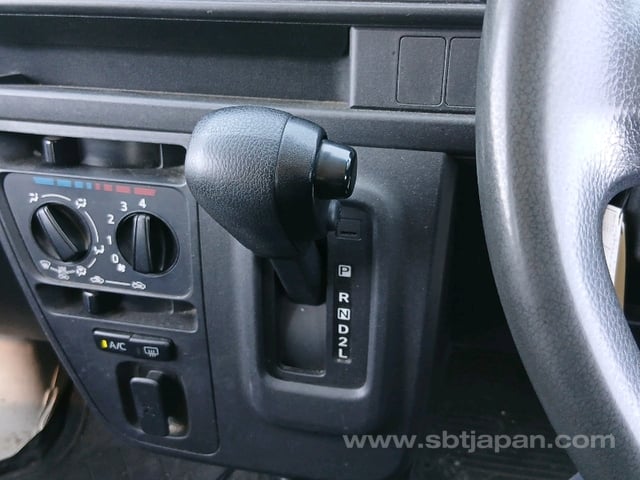 2019 TOYOTA PIXIS VAN DELUXE SA3