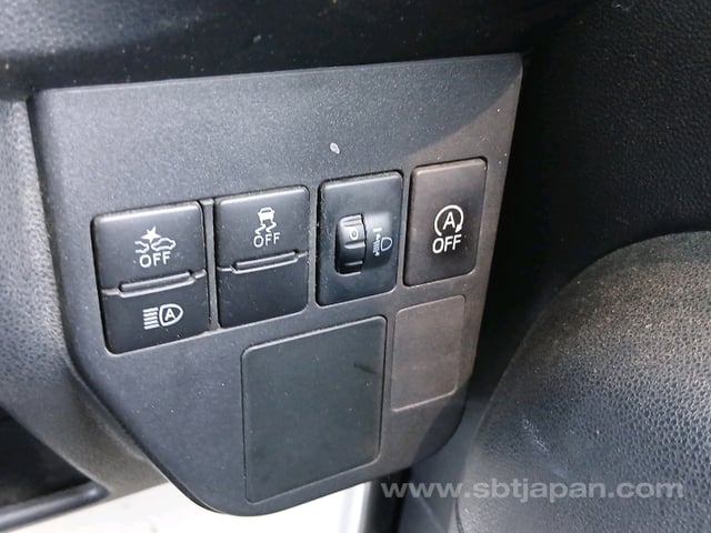 2019 TOYOTA PIXIS VAN DELUXE SA3