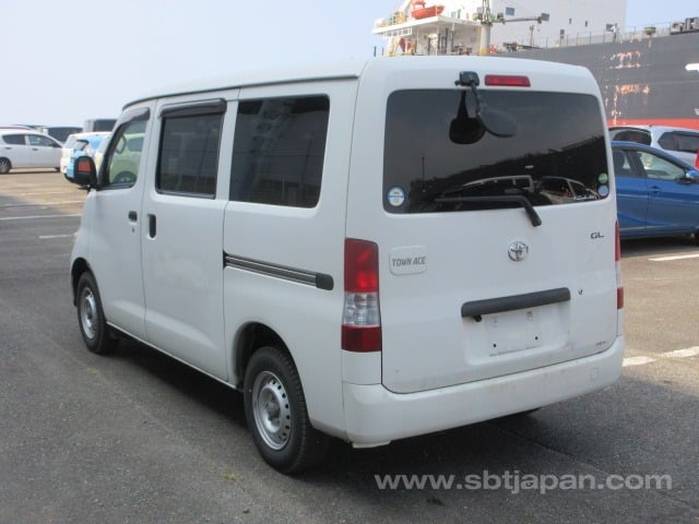 2018 TOYOTA TOWNACE VAN GL