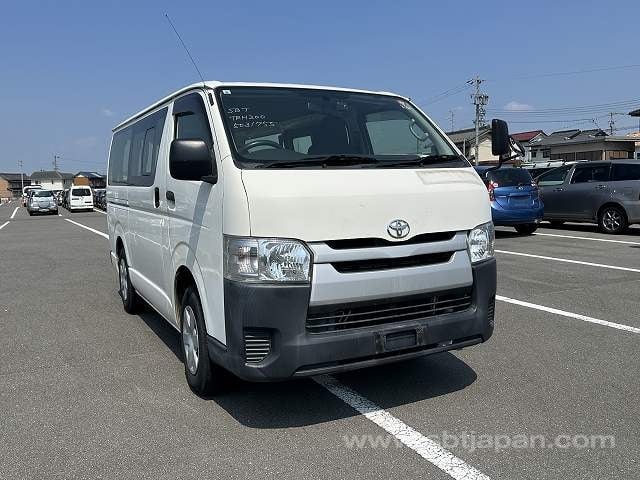 2017 TOYOTA REGIUSACE VAN DX