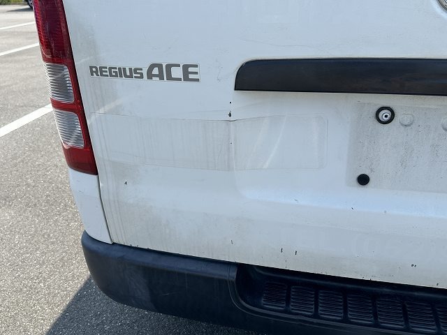 2017 TOYOTA REGIUSACE VAN DX