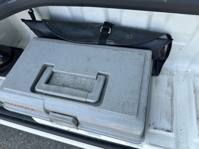 2017 TOYOTA REGIUSACE VAN DX