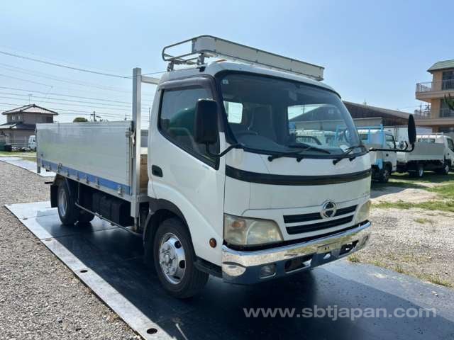 2008 HINO DUTRO 3.0t FLAT BODY