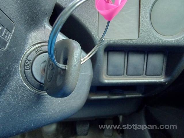 2017 TOYOTA HIACE VAN DX