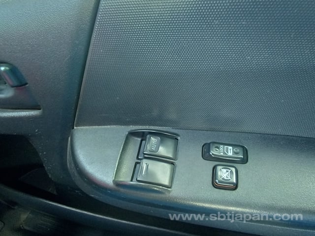 2017 TOYOTA HIACE VAN DX