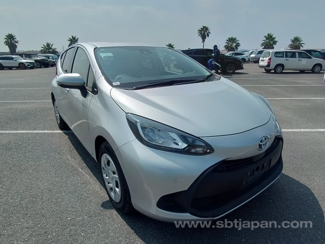 2022 TOYOTA AQUA X