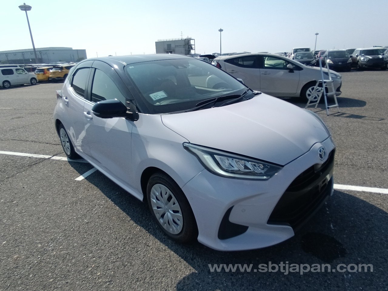 2023 Toyota Yaris, photo 1 of 1