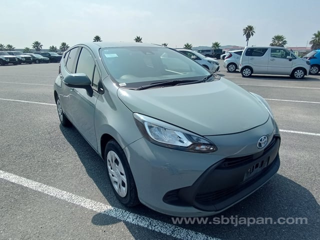 2022 TOYOTA AQUA X