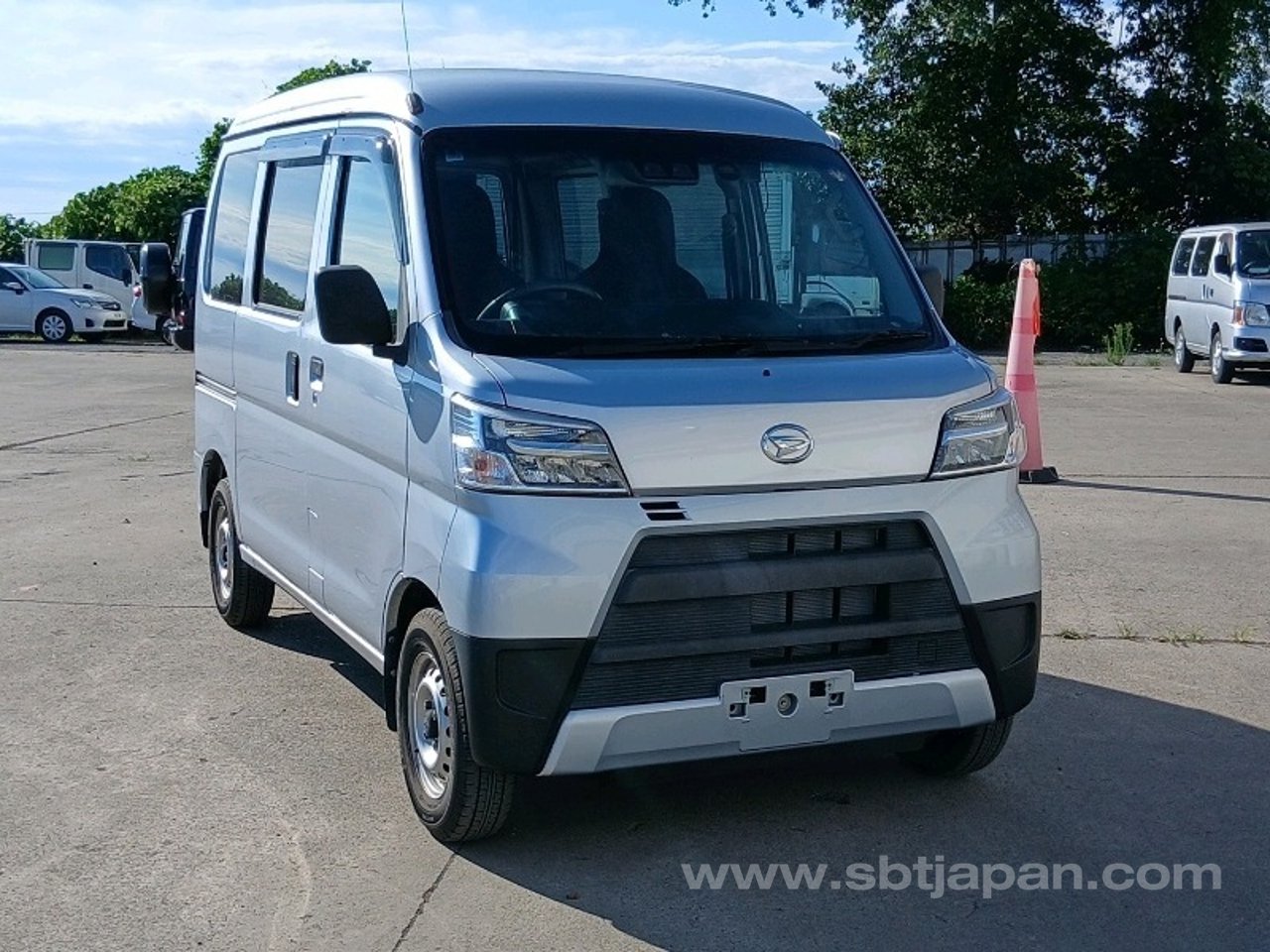 2021 Daihatsu Hijet, photo 1 of 1