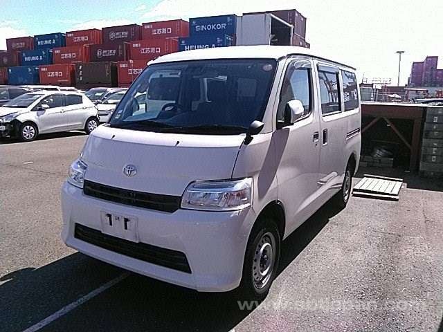 r.jpg