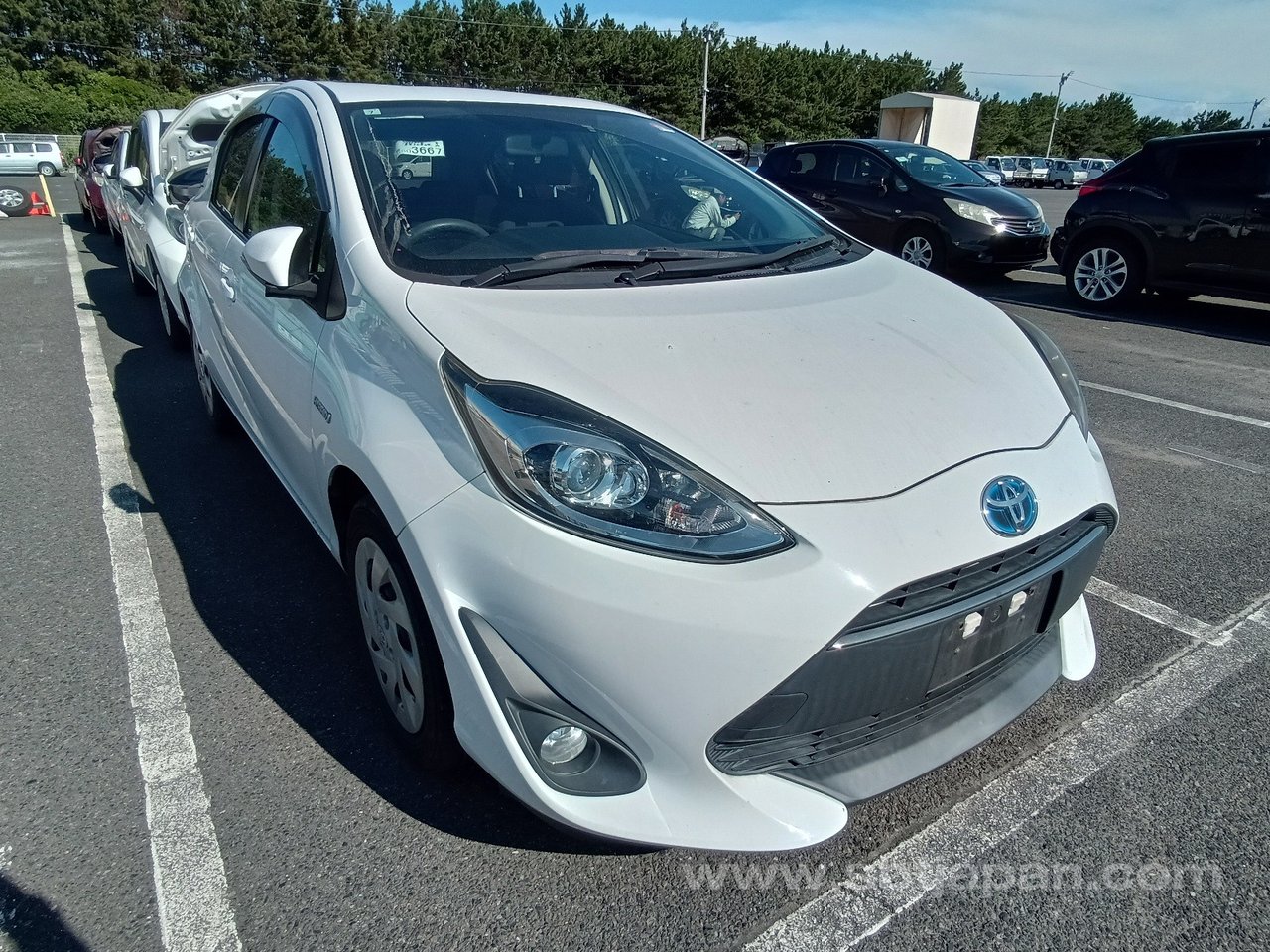 2019 Toyota Aqua, photo 1 of 1