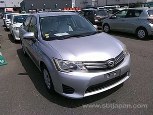 COROLLA AXIO X