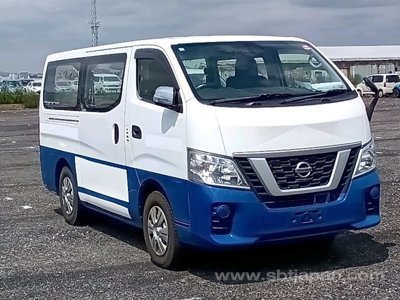 2020 Nissan Nv350caravan, photo 1 of 1