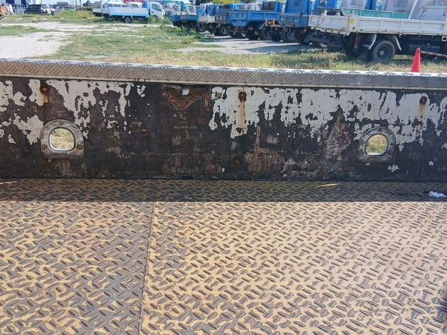 281.jpg