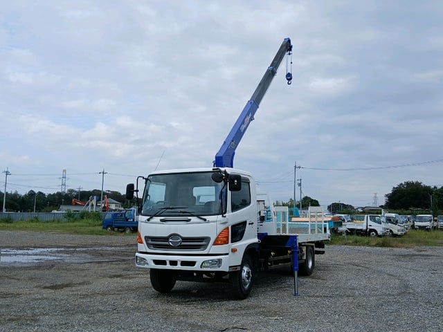 2011 HINO RANGER 2.05t CAR LOADER 3STEP CRANE