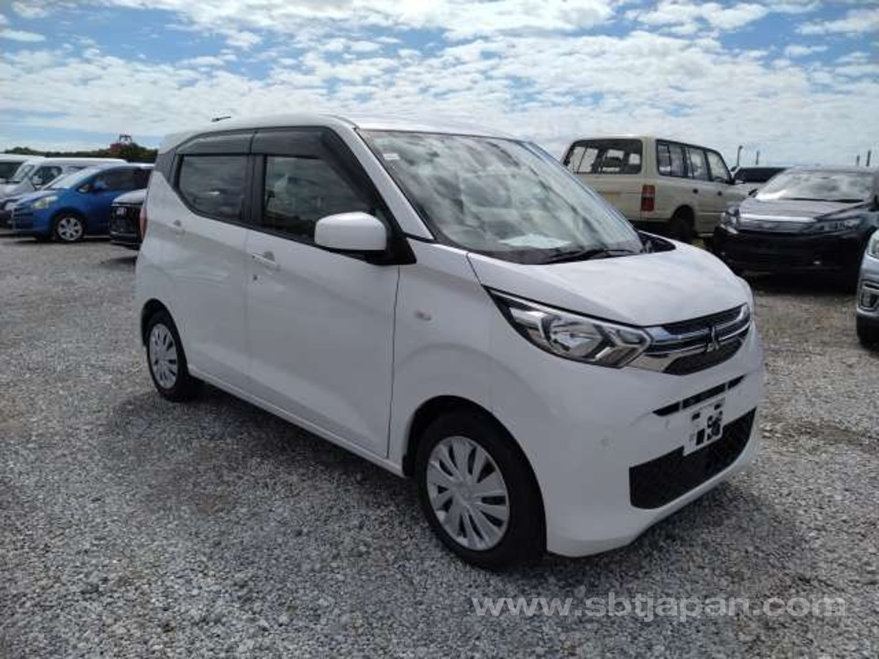 2019 Mitsubishi Ek, photo 1 of 1