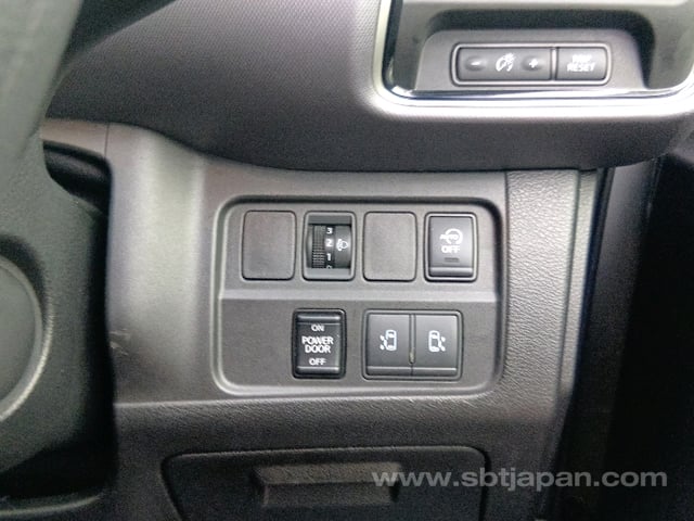 2022 NISSAN SERENA XV