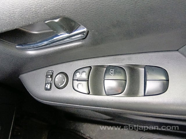 2022 NISSAN SERENA XV
