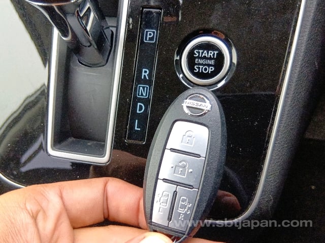 2022 NISSAN SERENA XV