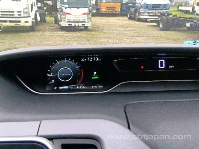 2022 NISSAN SERENA XV