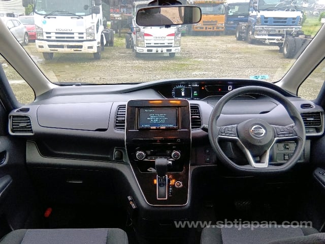 2022 NISSAN SERENA XV