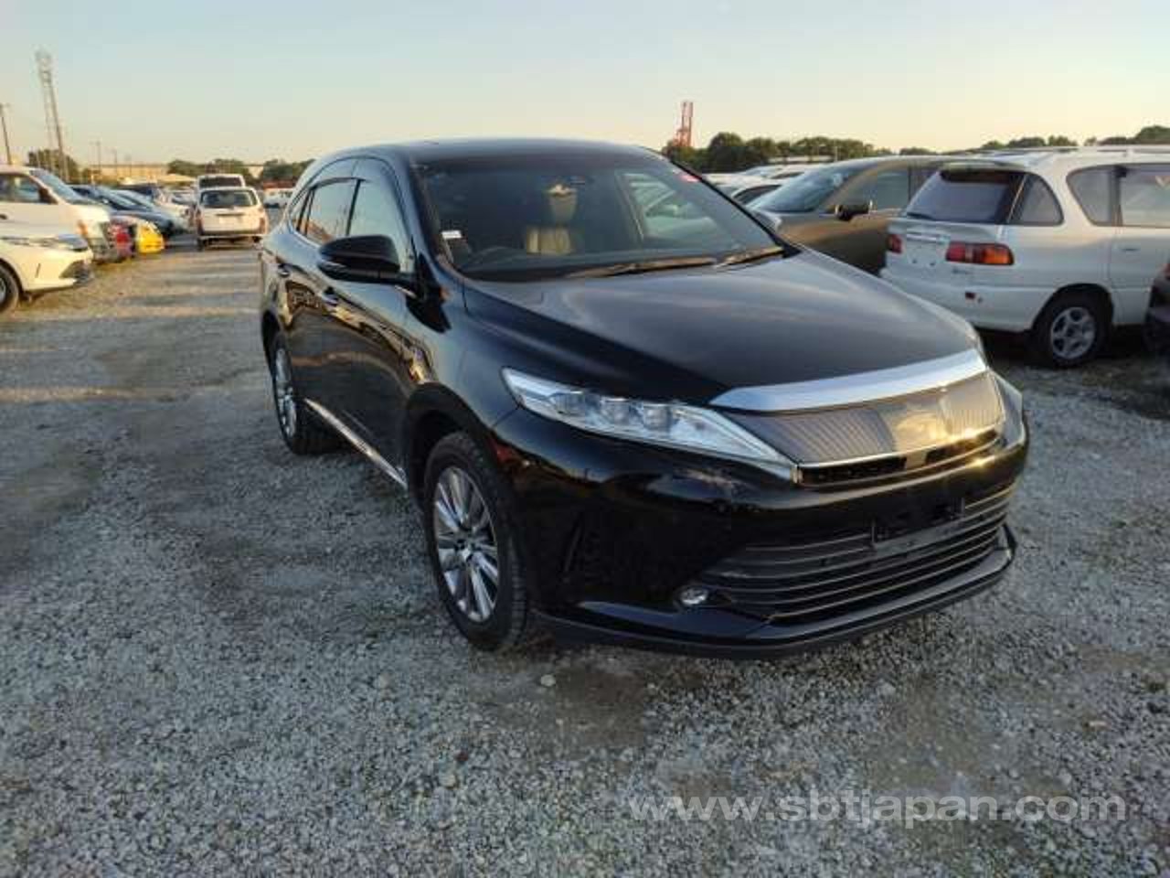 2019 Toyota Harrier PREMIUM for sale in Kenya