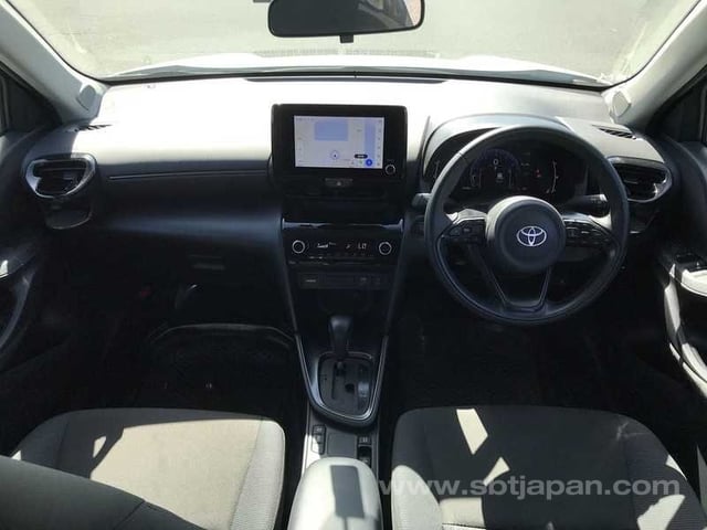 2024 TOYOTA YARIS CROSS G