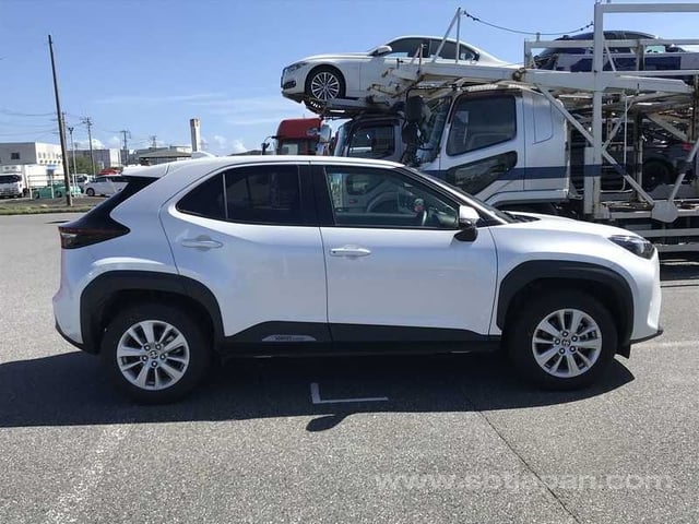 2024 TOYOTA YARIS CROSS G