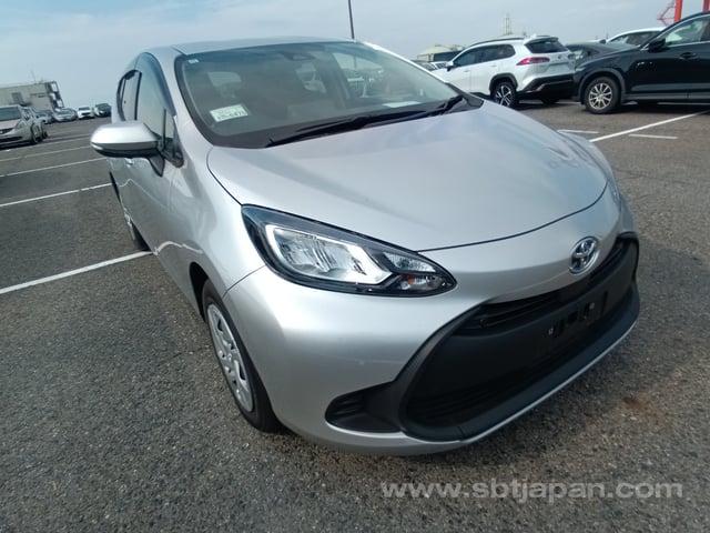 2024 TOYOTA AQUA X