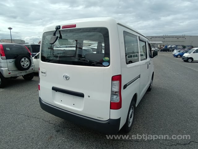 2021 TOYOTA TOWNACE VAN DX