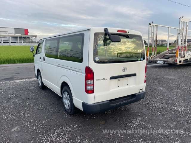 2019 TOYOTA REGIUSACE VAN DX