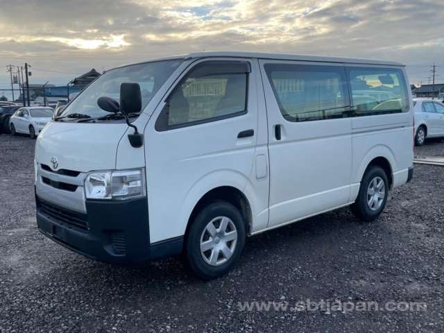 2019 TOYOTA REGIUSACE VAN DX