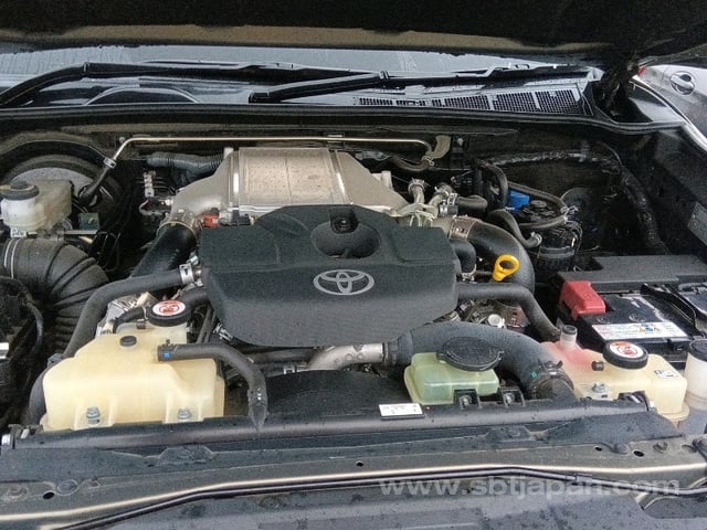 2022 TOYOTA HILUX Z