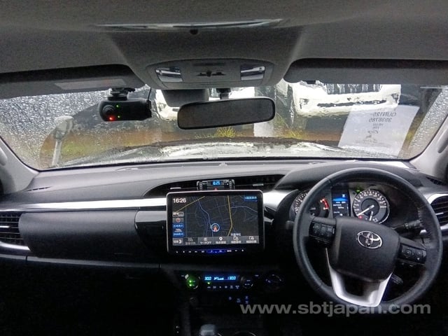 2022 TOYOTA HILUX Z