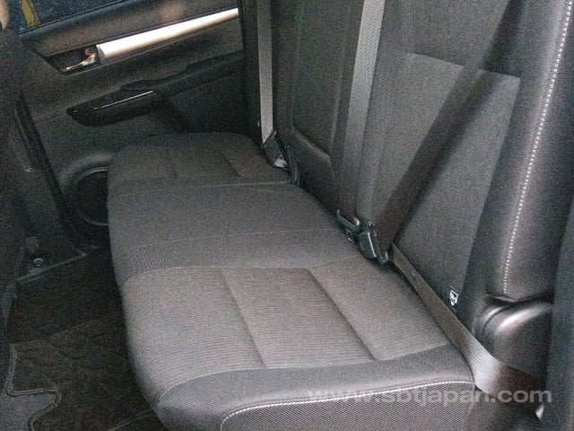 2022 TOYOTA HILUX Z