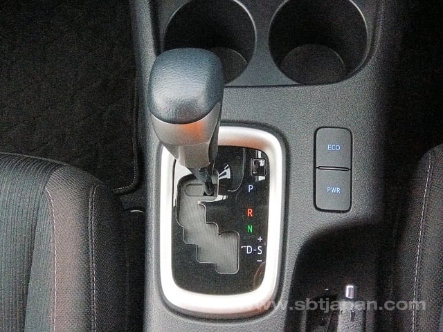 2022 TOYOTA HILUX Z