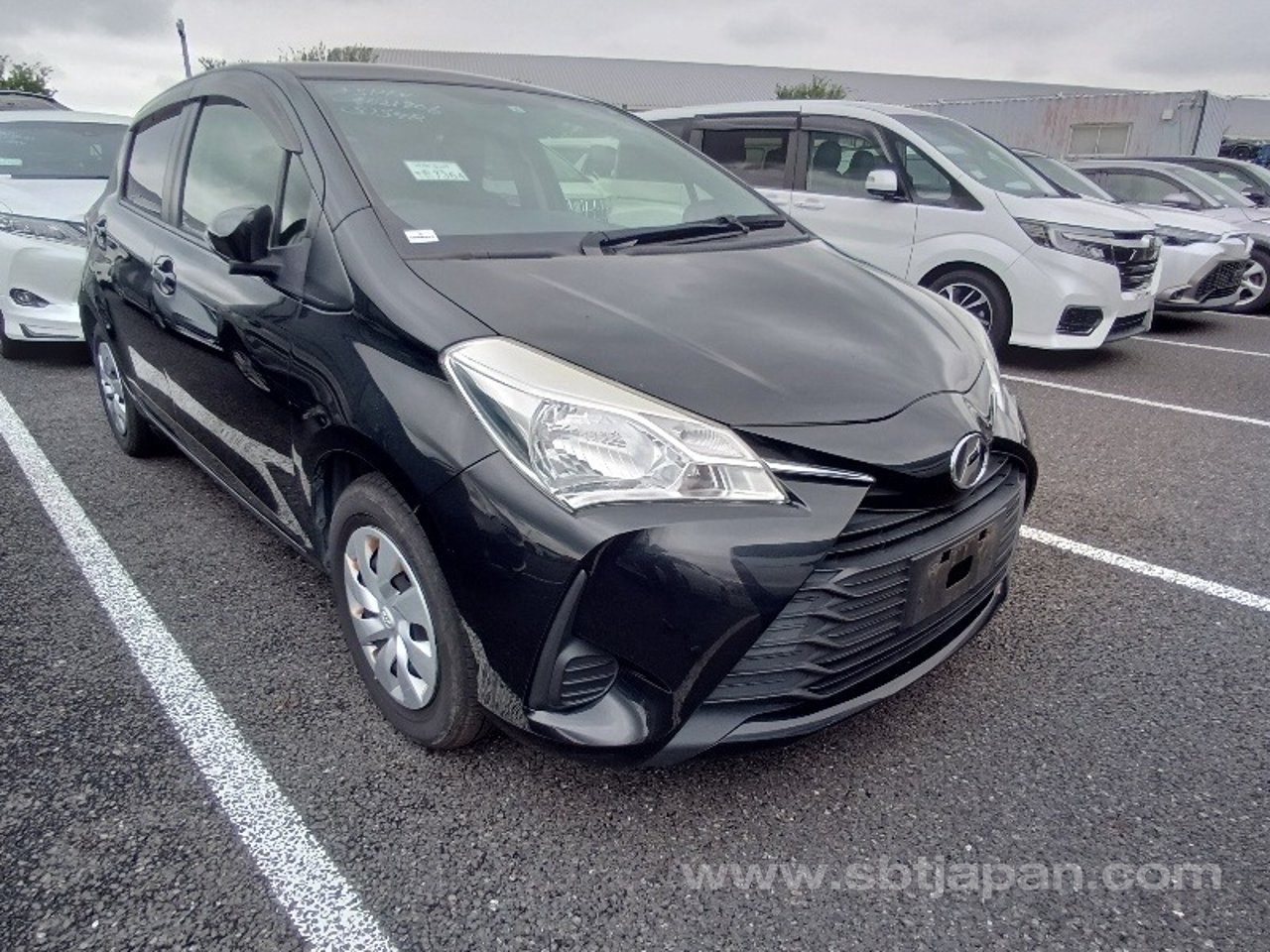 2019 Toyota Vitz, photo 1 of 1