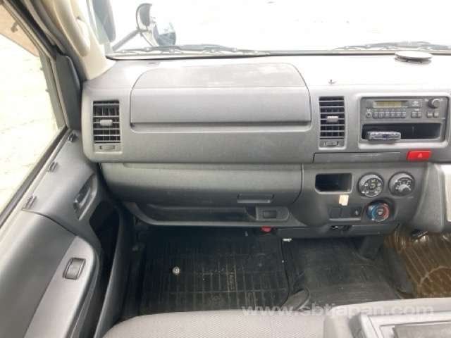 2018 TOYOTA HIACE VAN DX
